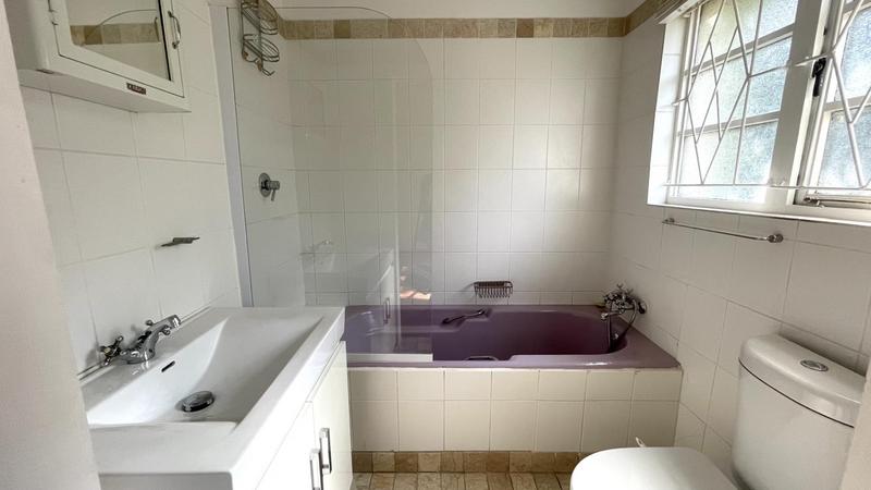 2 Bedroom Property for Sale in Vredehoek Western Cape